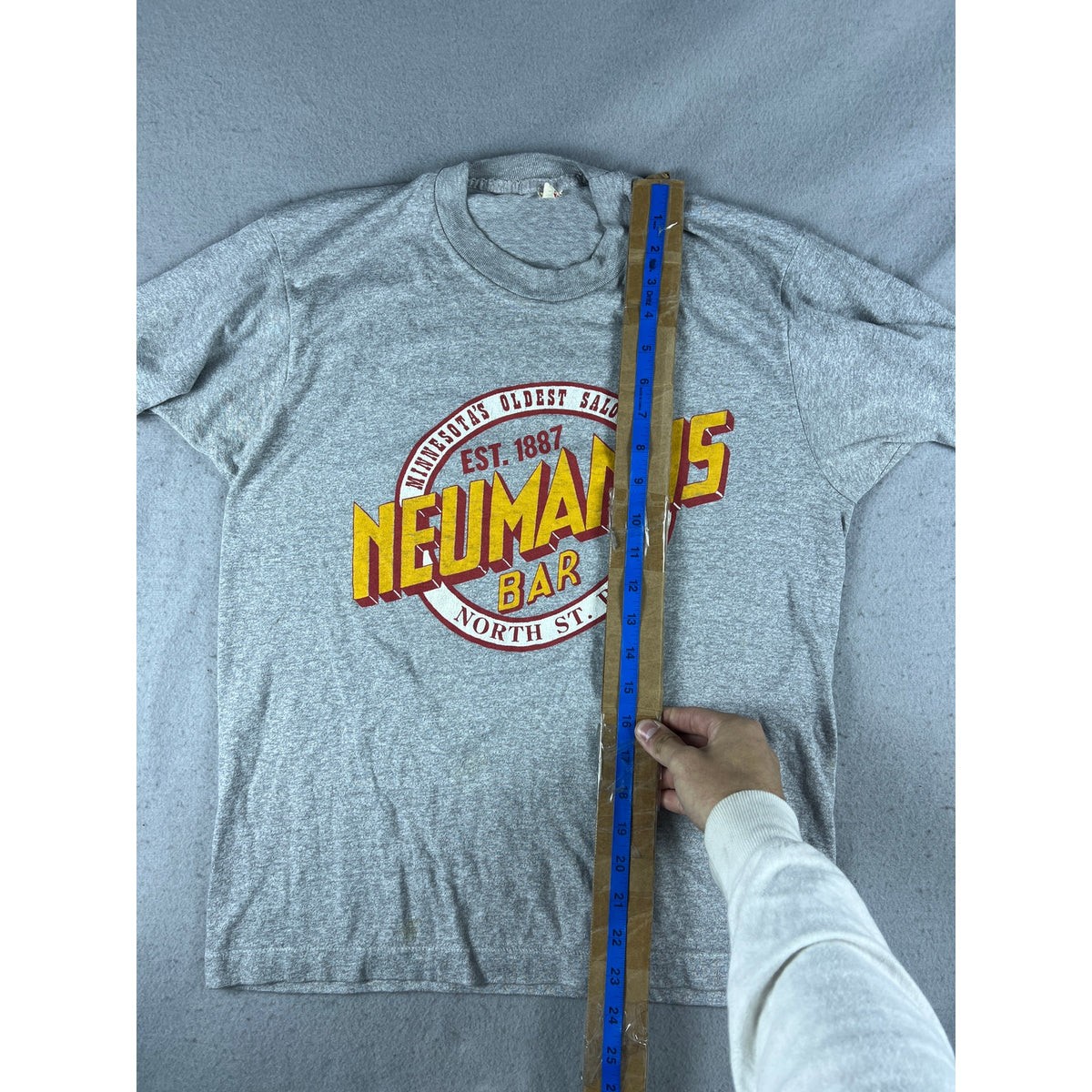 Vintage Neumanns Bar Single Stitch T-Shirt - L