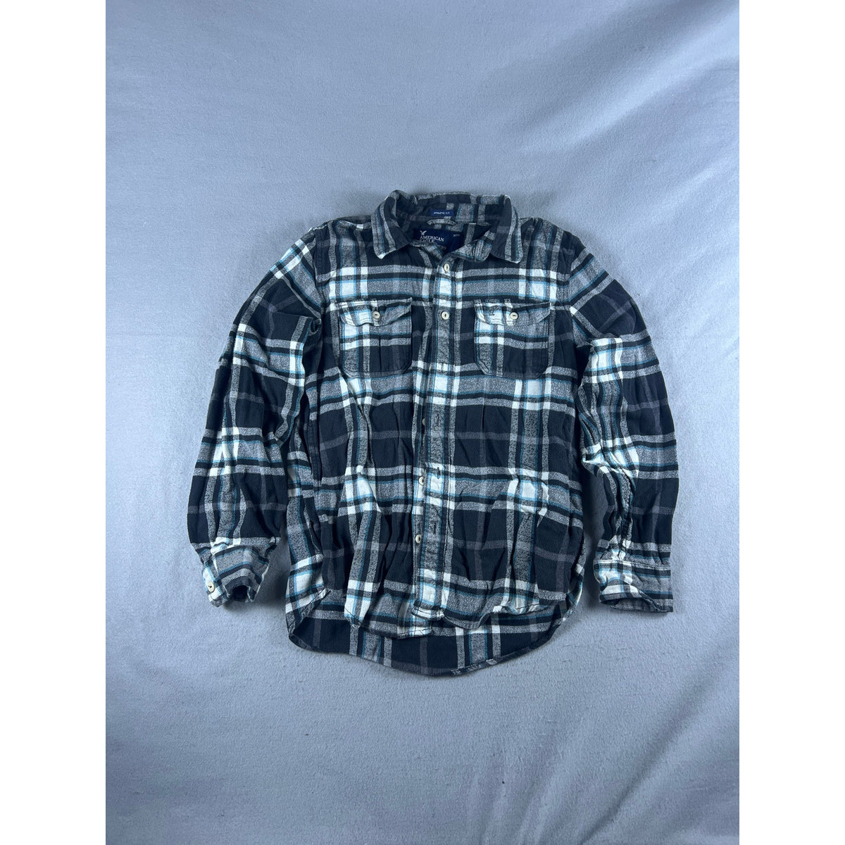 American Eagle Athletic Fit Flannel Plaid Shirt - L