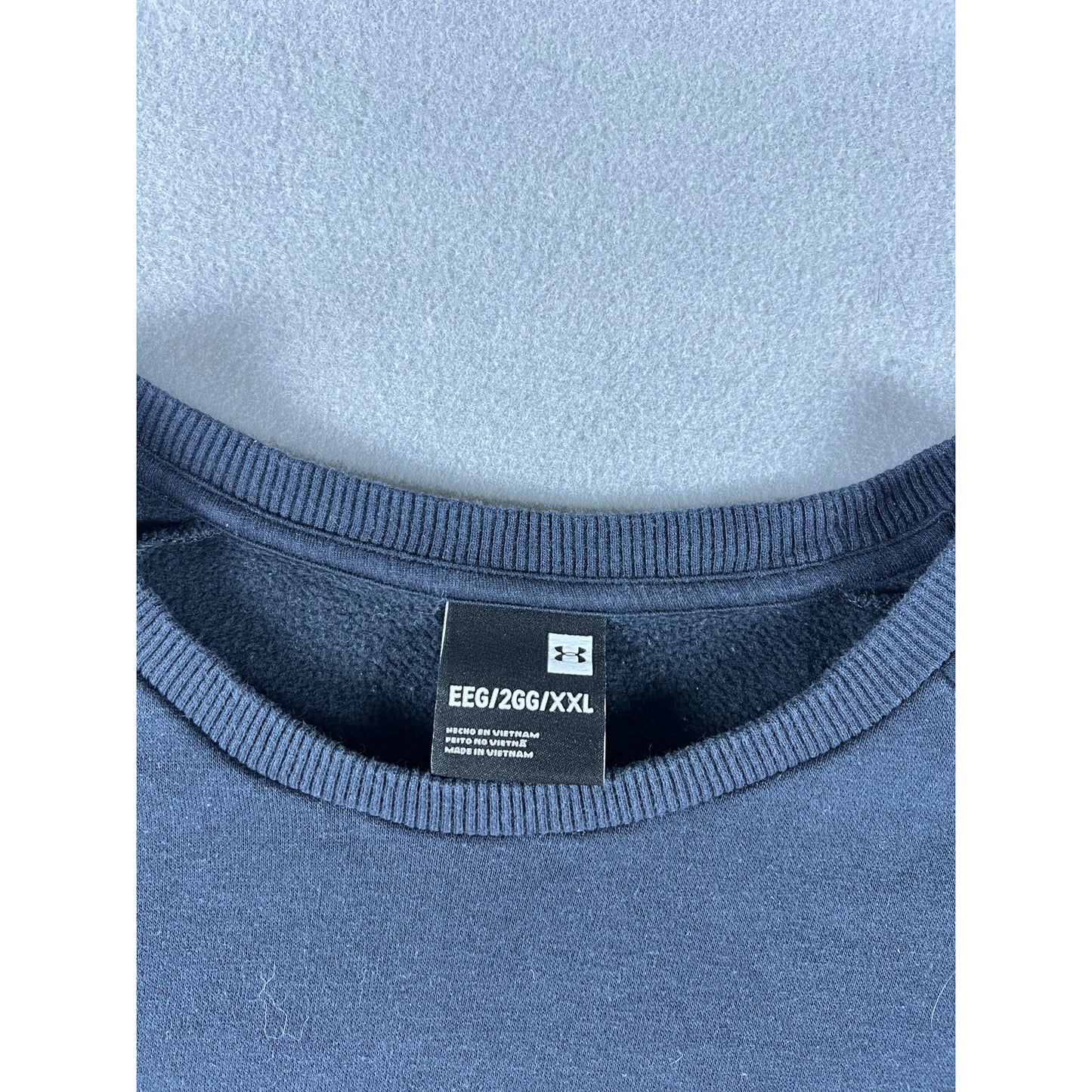 Under Armour Sweatshirt - 2XL