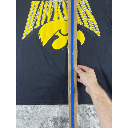 Vintage Iowa Hawkeyes Graphic Tee - L