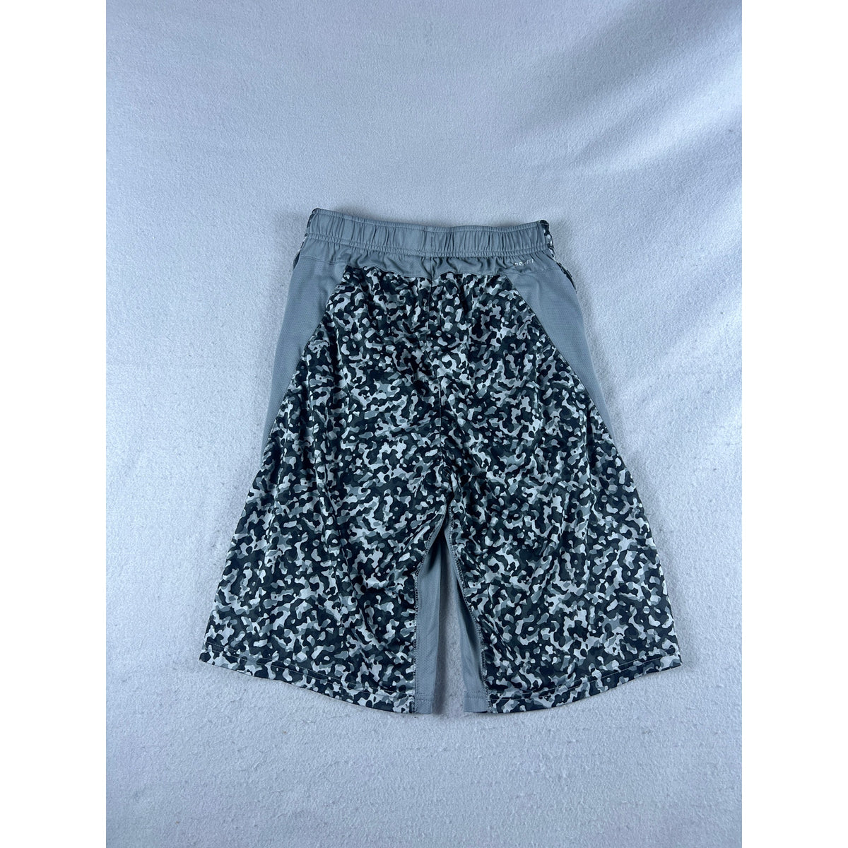 Nike Dri-FIT Camo Basketball Shorts Boys - XL
