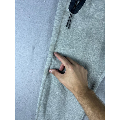Nike Tech Fleece Sweatpants Jogger - M