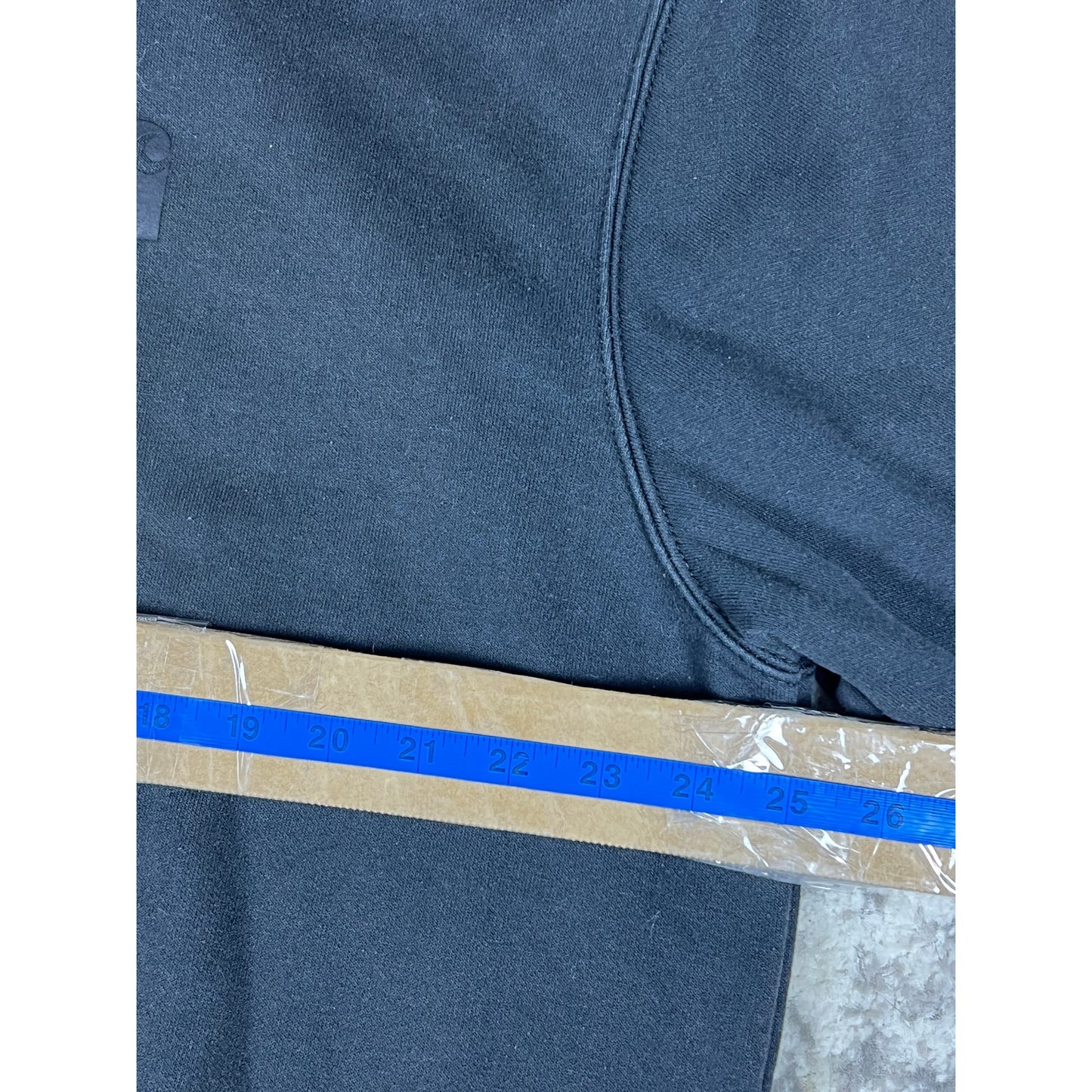 Vintage Black Carhartt Spellout Hoodie - L