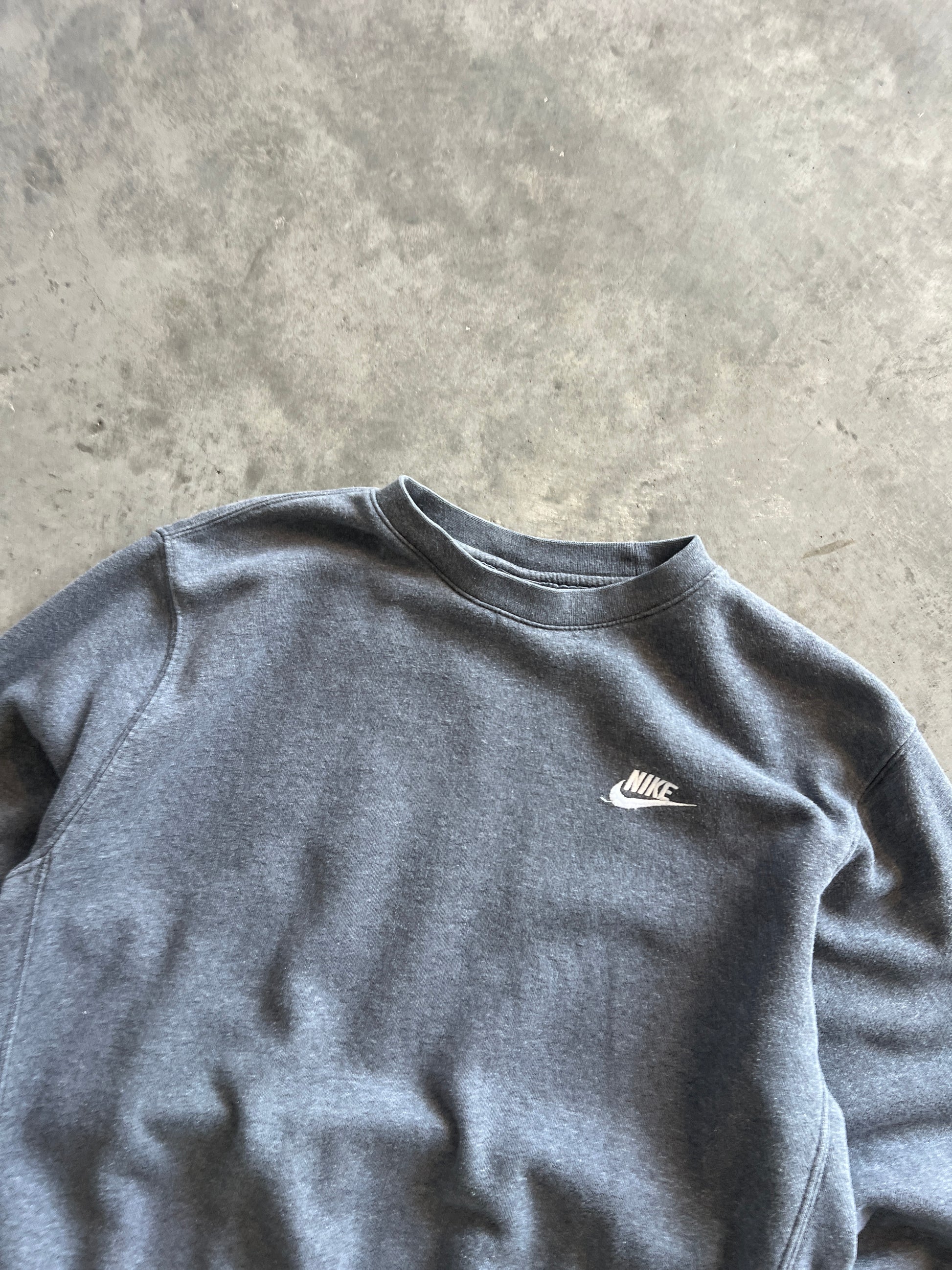 Vintage Faded Grey Nike Spellout Crew - M