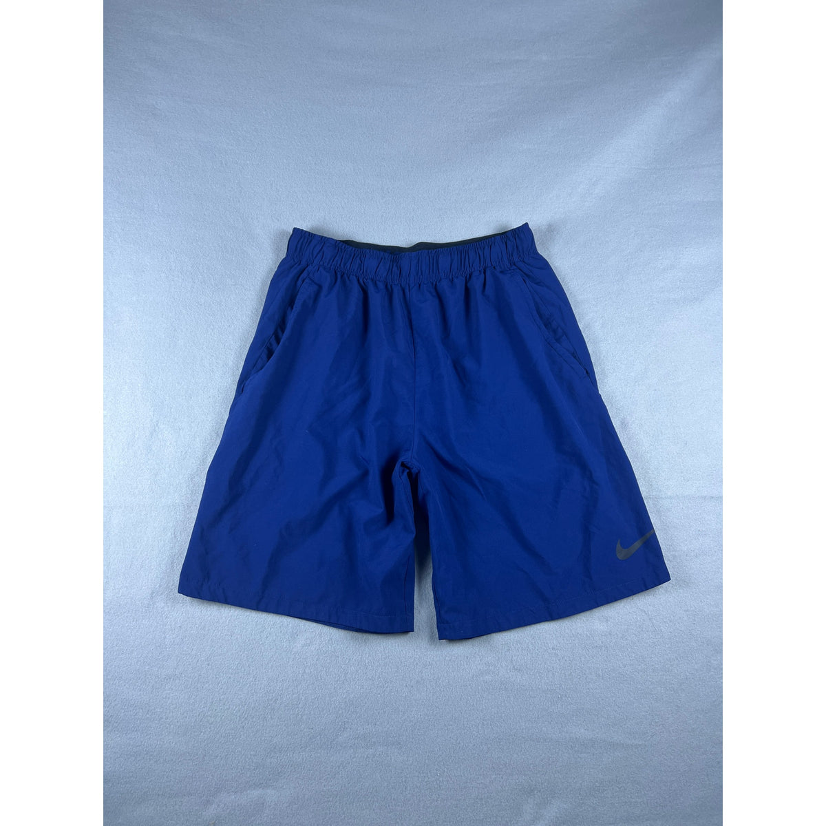 Nike Dri-Fit Shorts - M