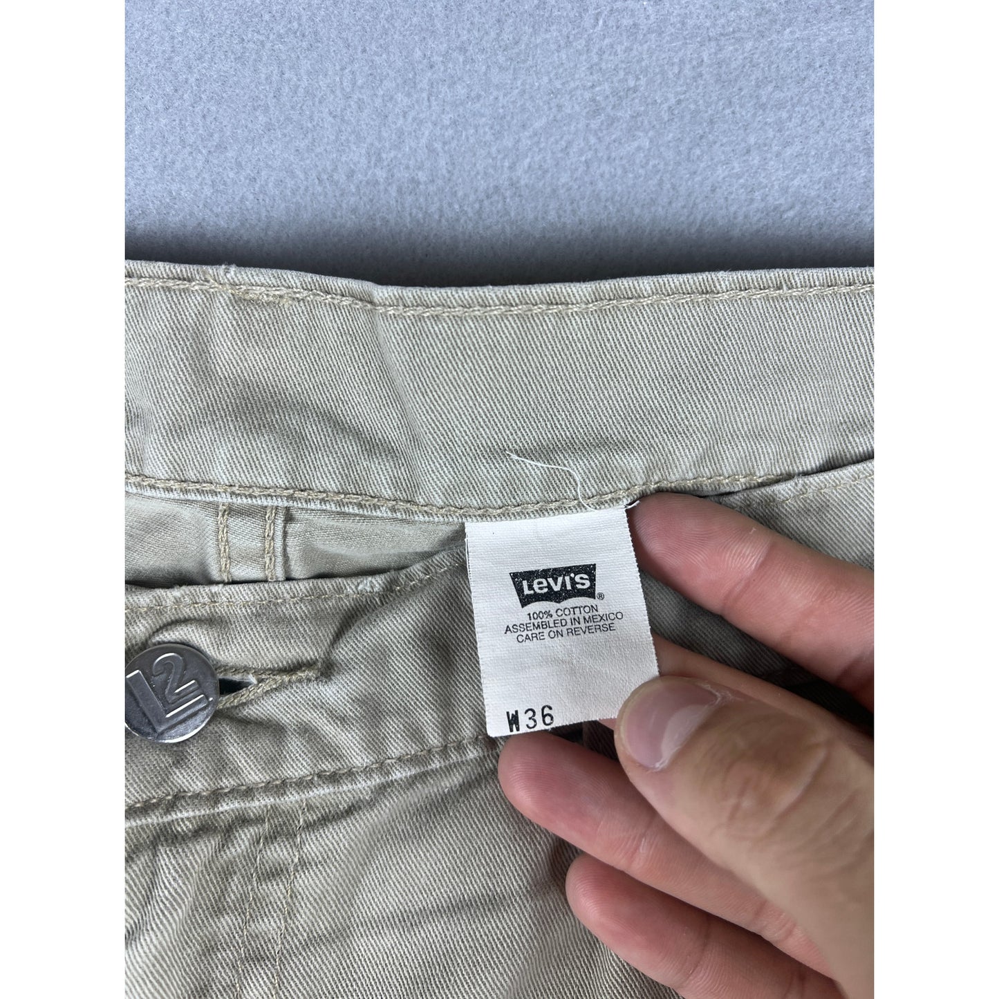 Vintage Levi's L2 Carpenter Shorts - 36