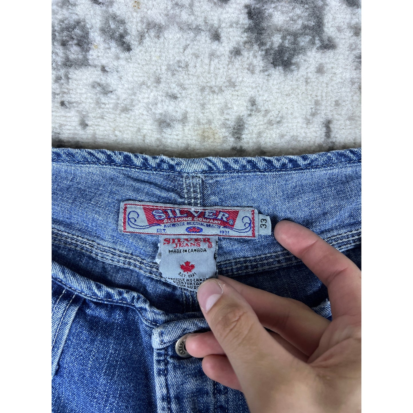 Vintage SILVER DENIM Low Rise Jean Shorts - 33