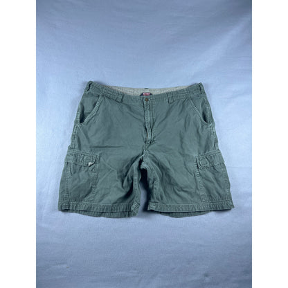 Vintage Woolrich Cargo Shorts - 38
