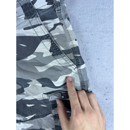 Lee Extreme Motion Camo Cargo Shorts - 40