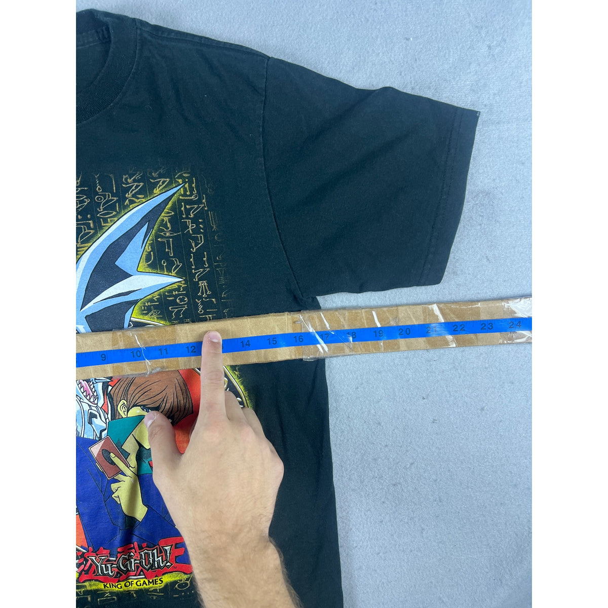Yu-Gi-Oh Blue-Eyes White Dragon Seto Kaiba T-Shirt Youth - L