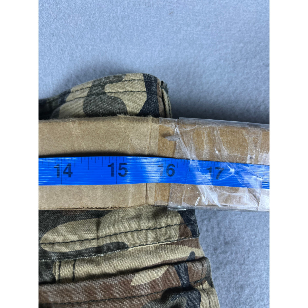 Vintage Y2K Camo Cargo Pants - 32