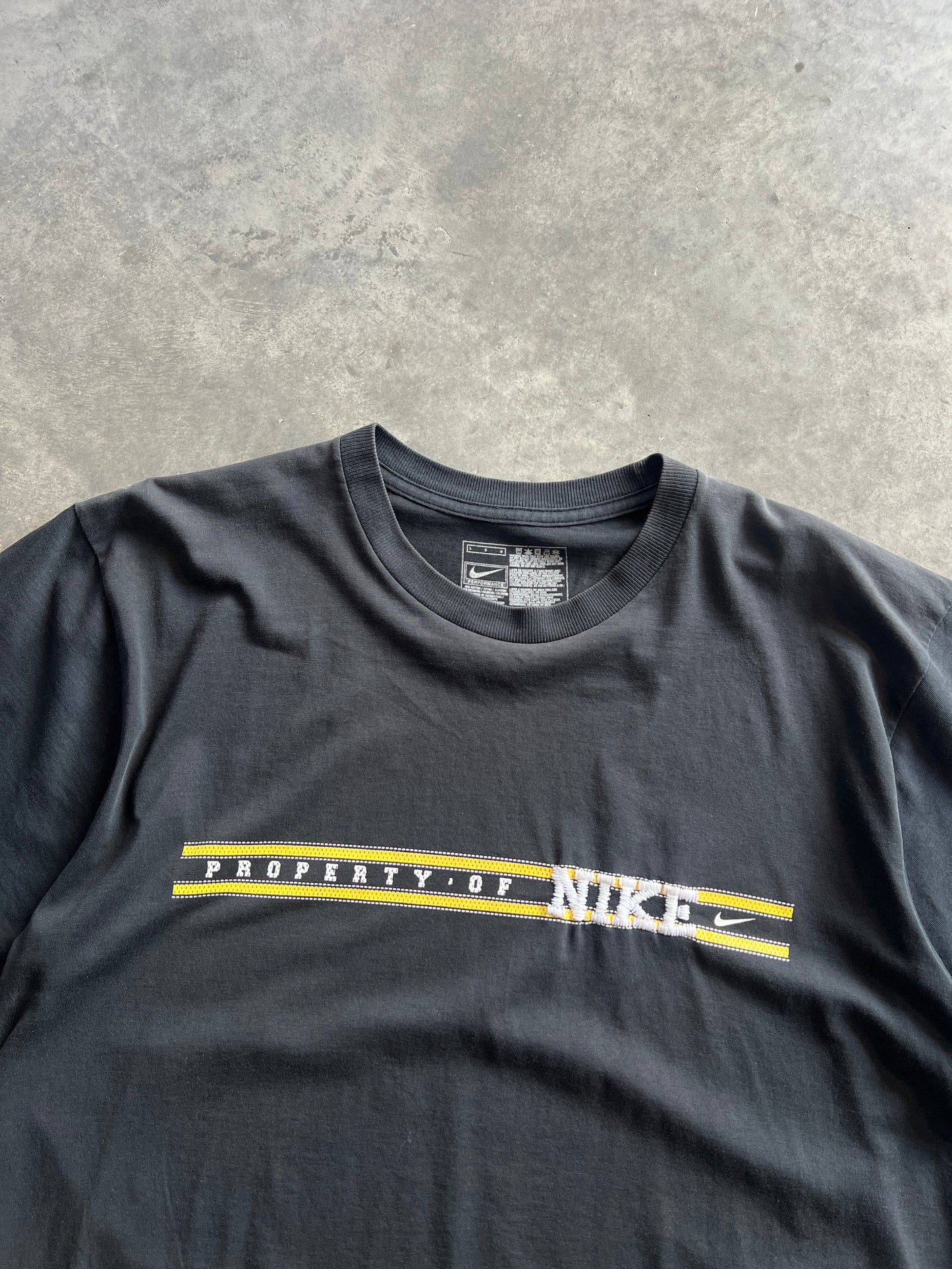 Vintage Black Nike Spellout Shirt - L