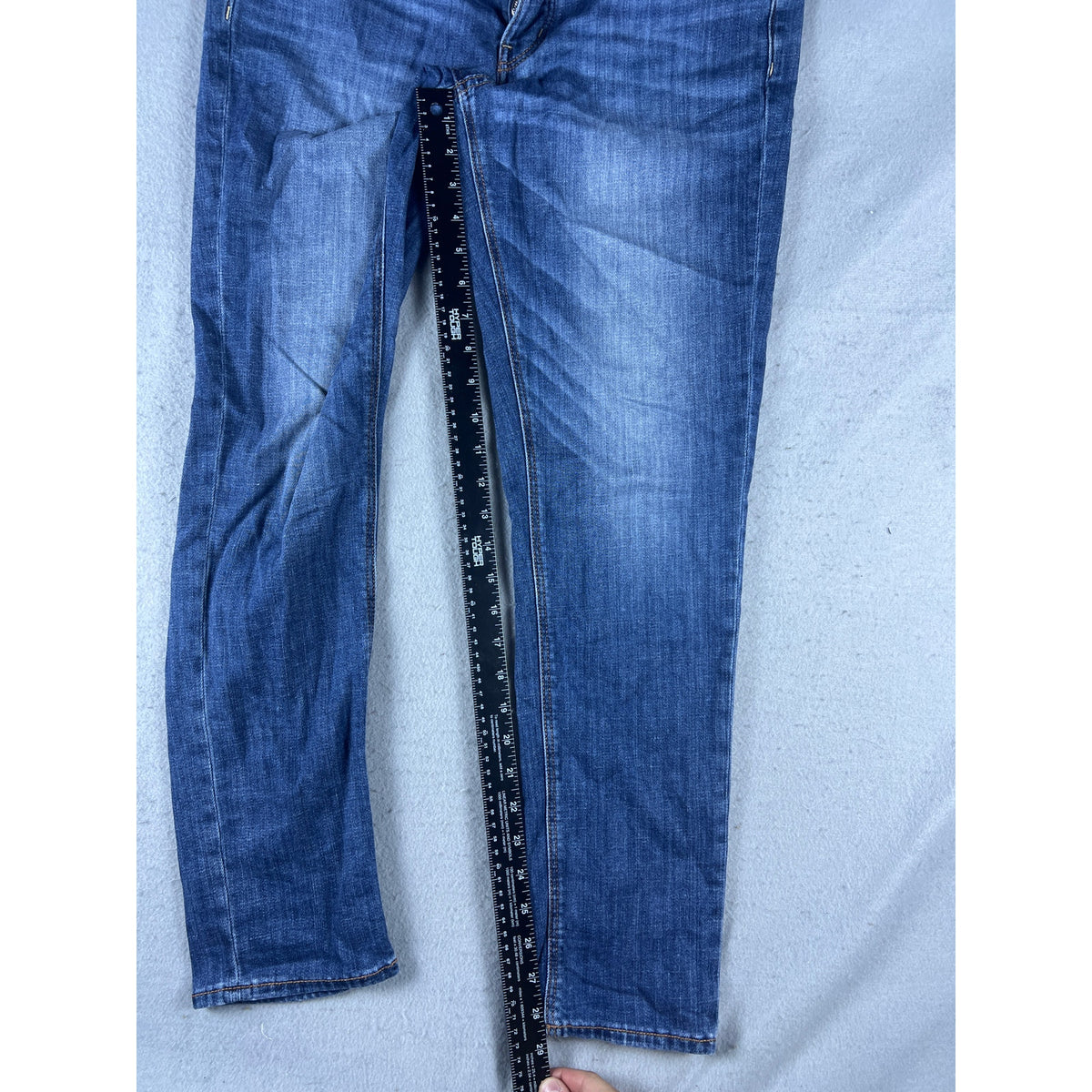 American Eagle Straight Leg Slim Jeans Womens - 8