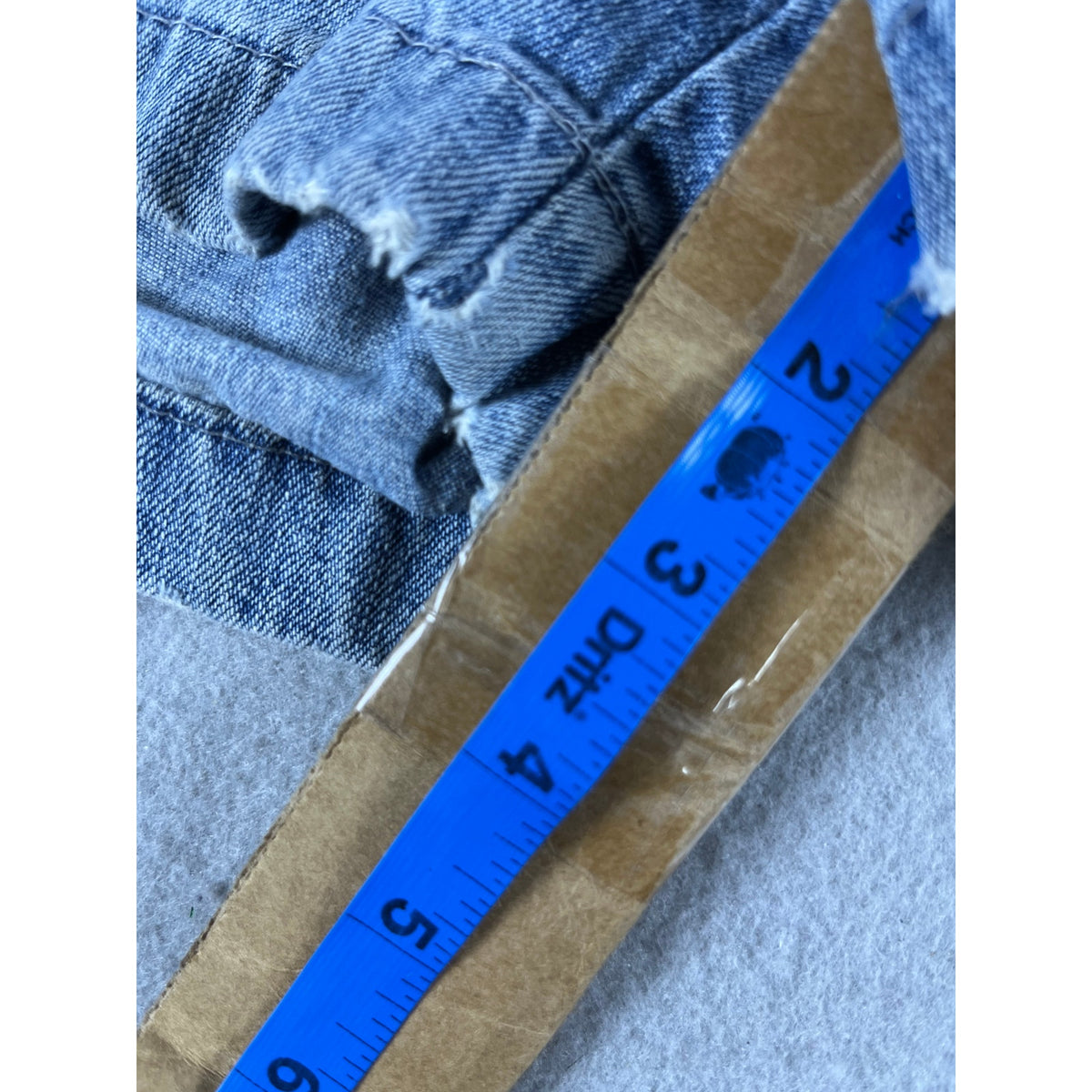 Silver Jeans Carpenter Denim Shorts Womens - 30