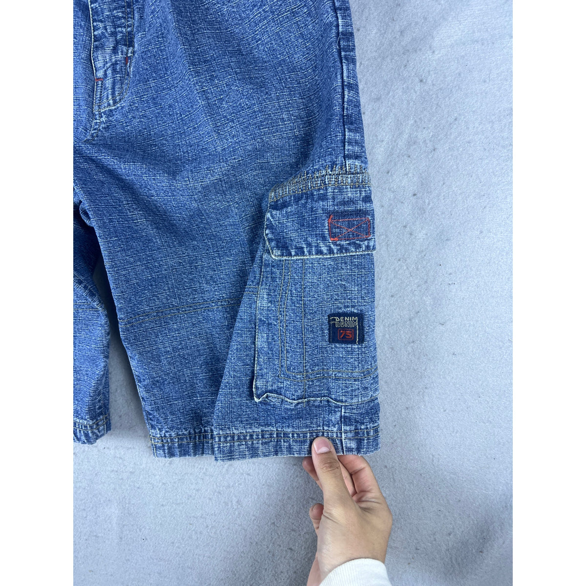 Vintage Y2K No Boundaries Denim Cargo Shorts - 34