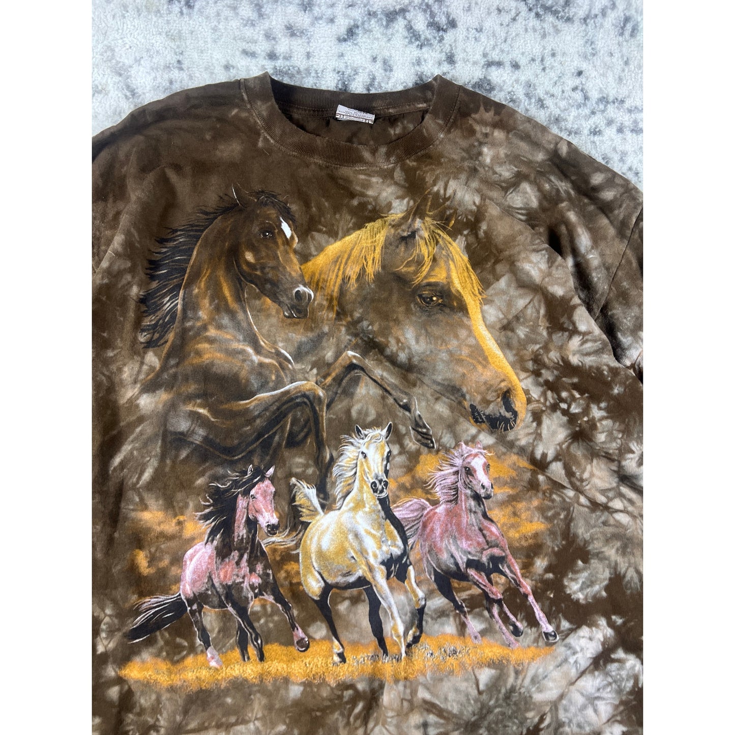 The Mountain Racing Horse T-shirt - XL