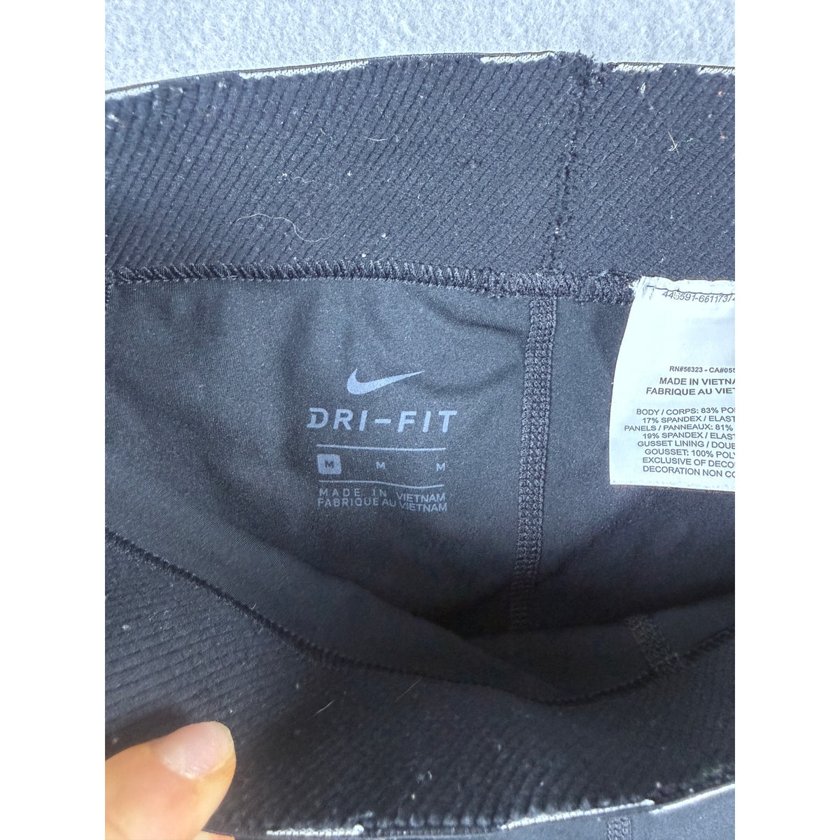 Nike Pro Dri-FIT Cropped Leggings - M