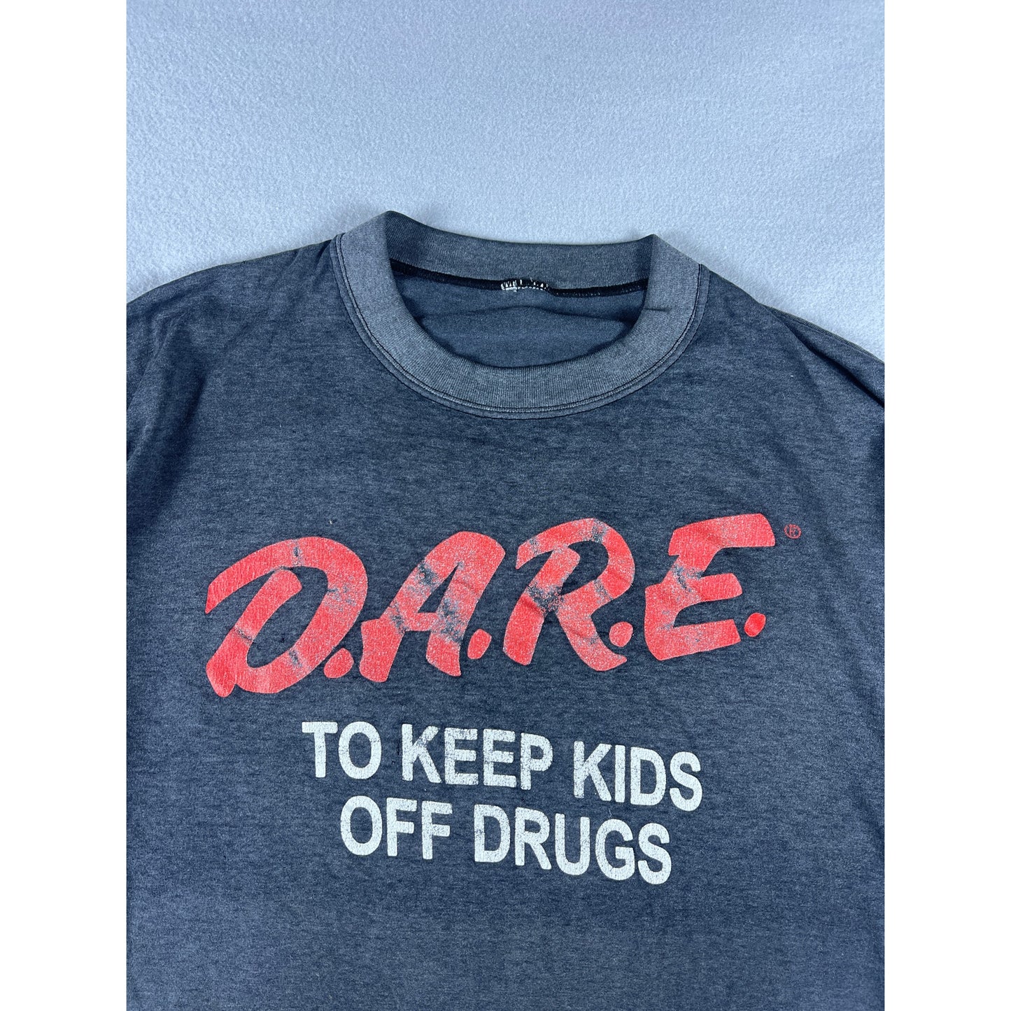 Vintage DARE To Keep Kids Off Drugs T-Shirt - XL