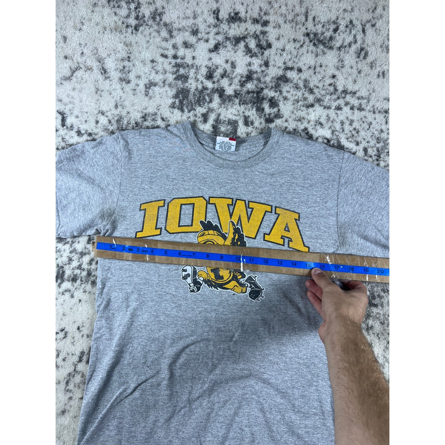 Vintage Iowa Hawkeyes T-Shirt - S