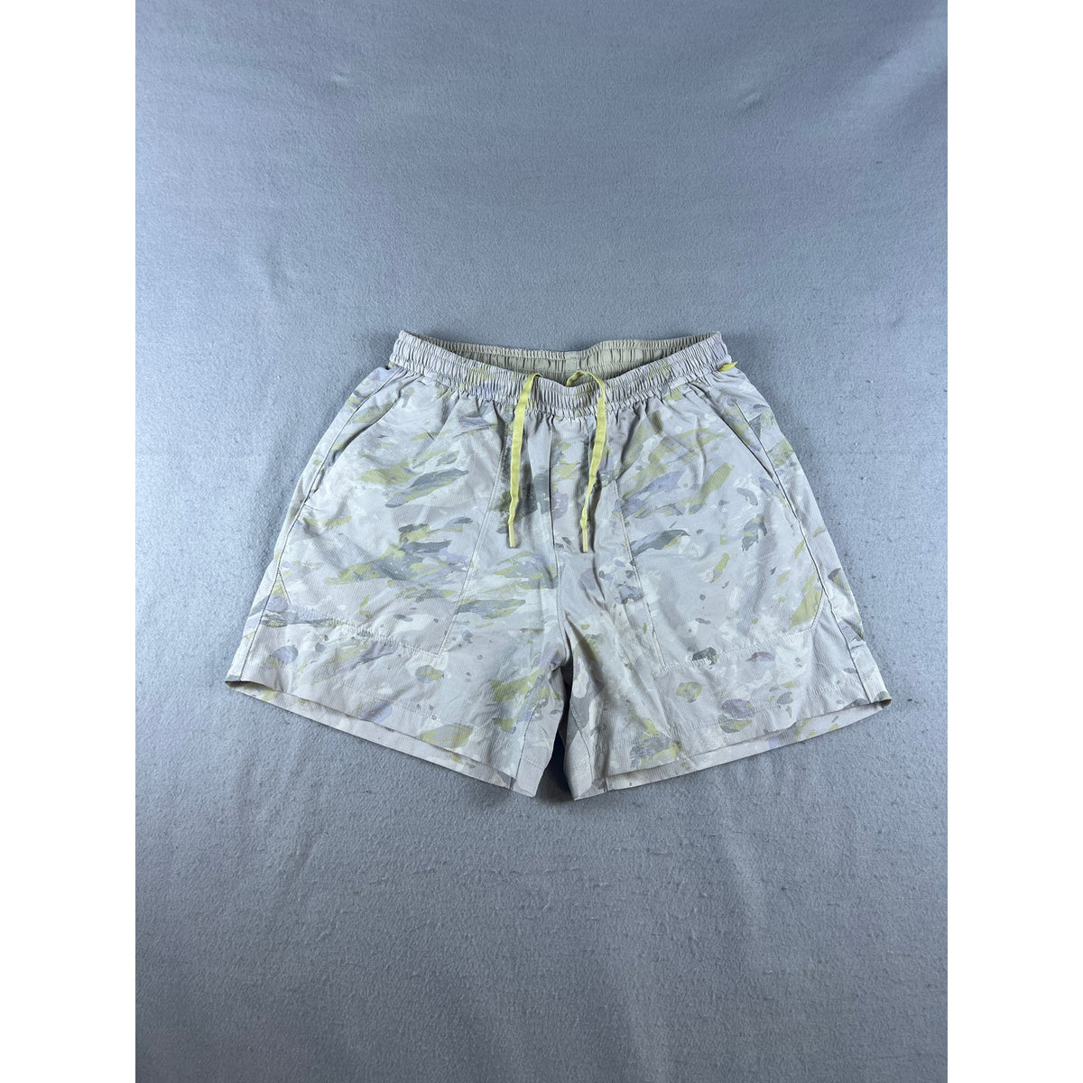 Lululemon Ripstop Camo Bowline Shorts - M