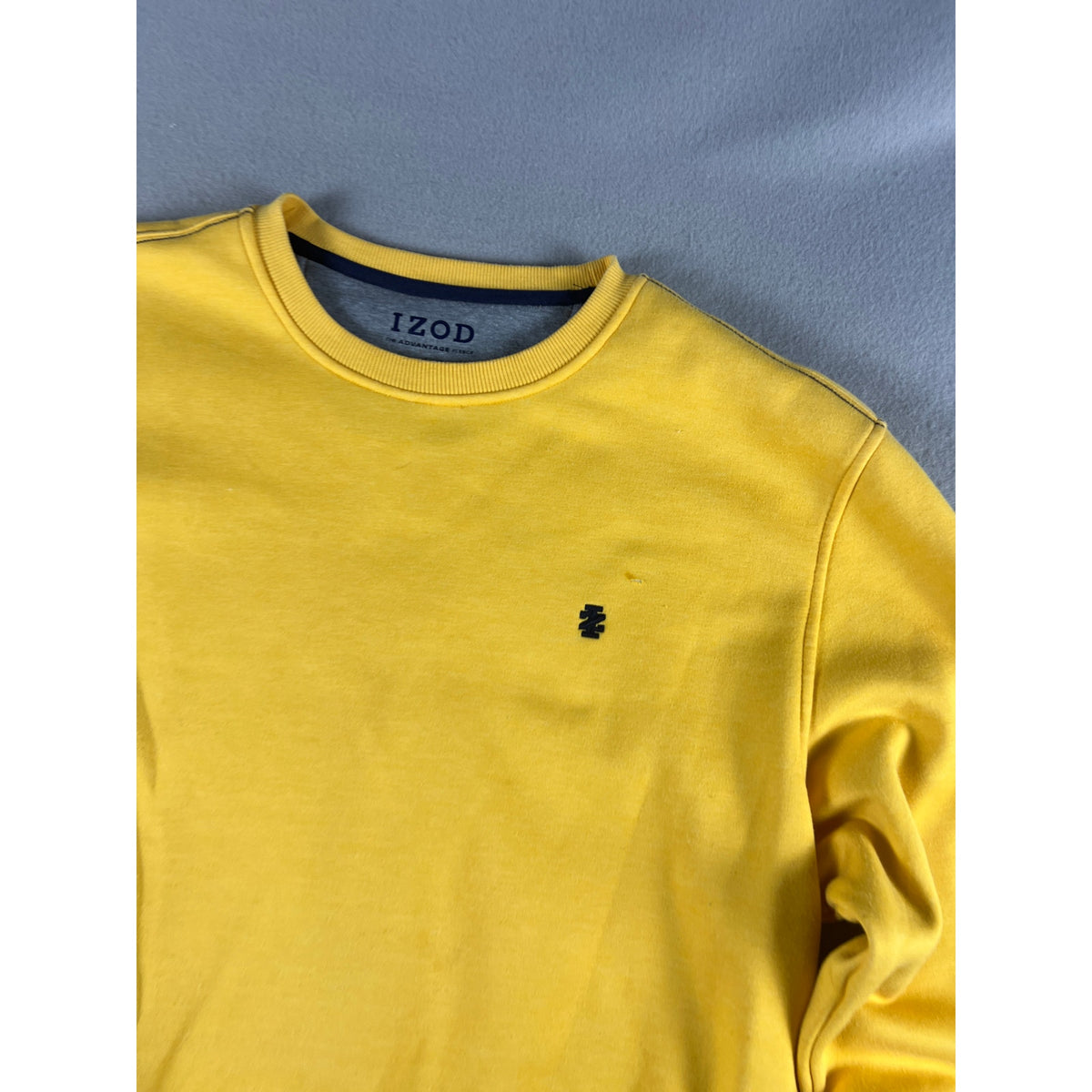 IZOD Advantage Fleece Sweatshirt - L