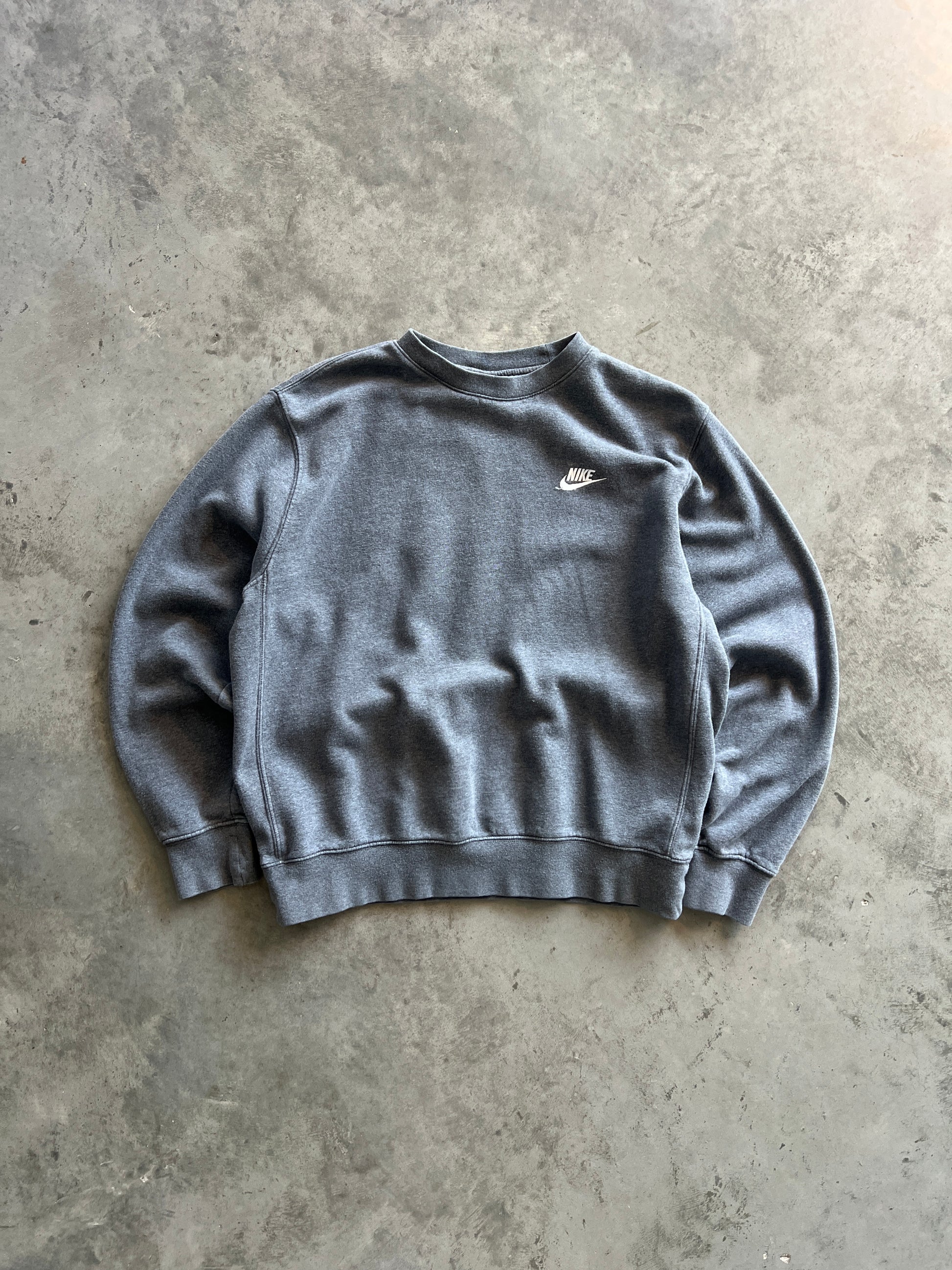 Vintage Faded Grey Nike Spellout Crew - M