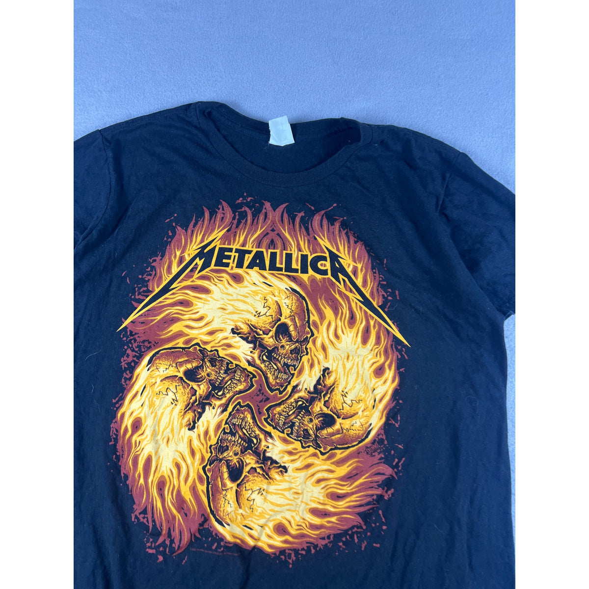 Metallica Flaming Skulls Graphic T-Shirt - L