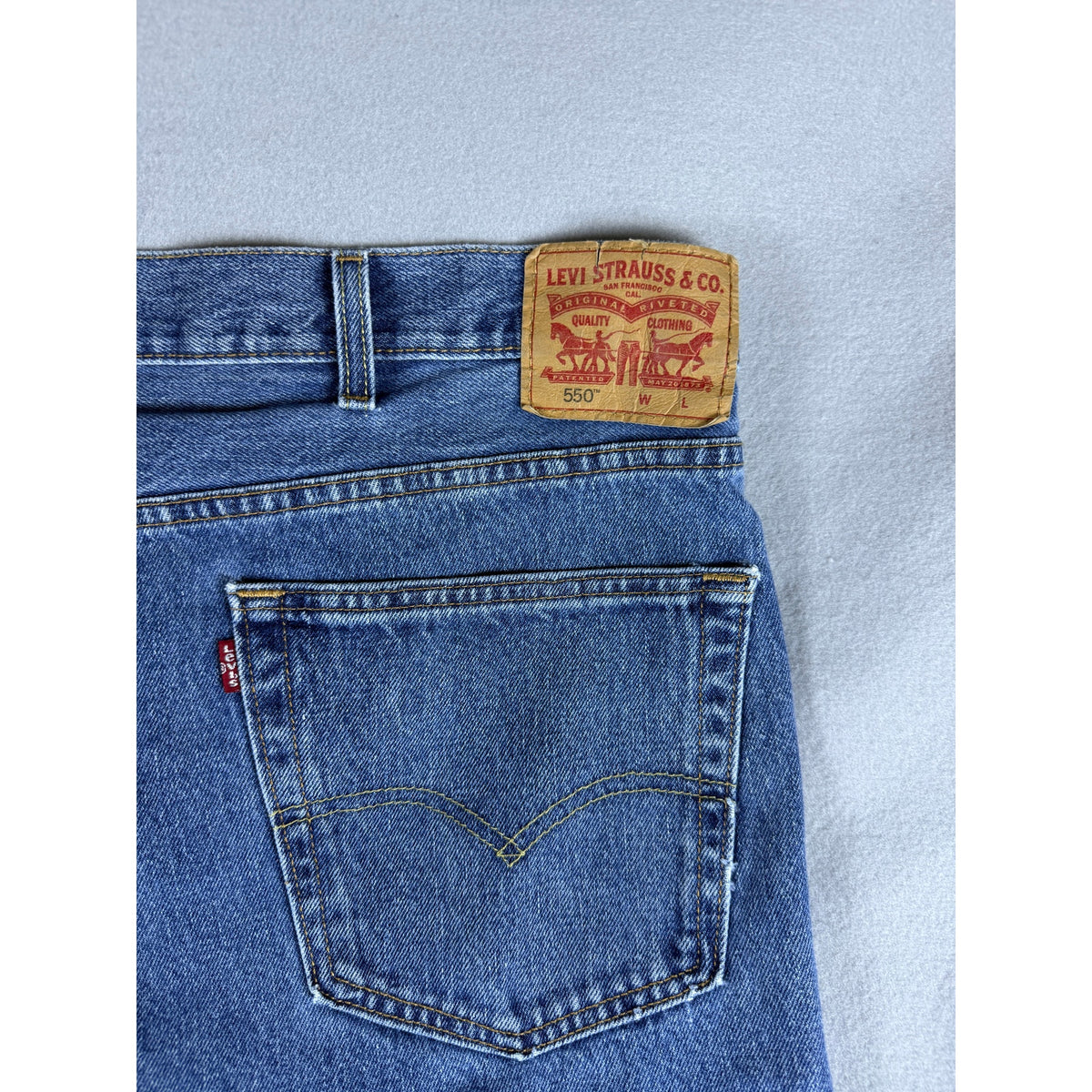 Levi's 550 Relaxed Fit Jeans - 50x32