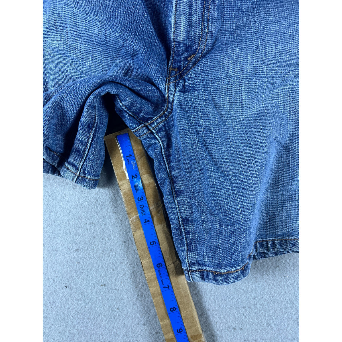 Vintage Levi's 516 Nouveau Denim Shorts - 14