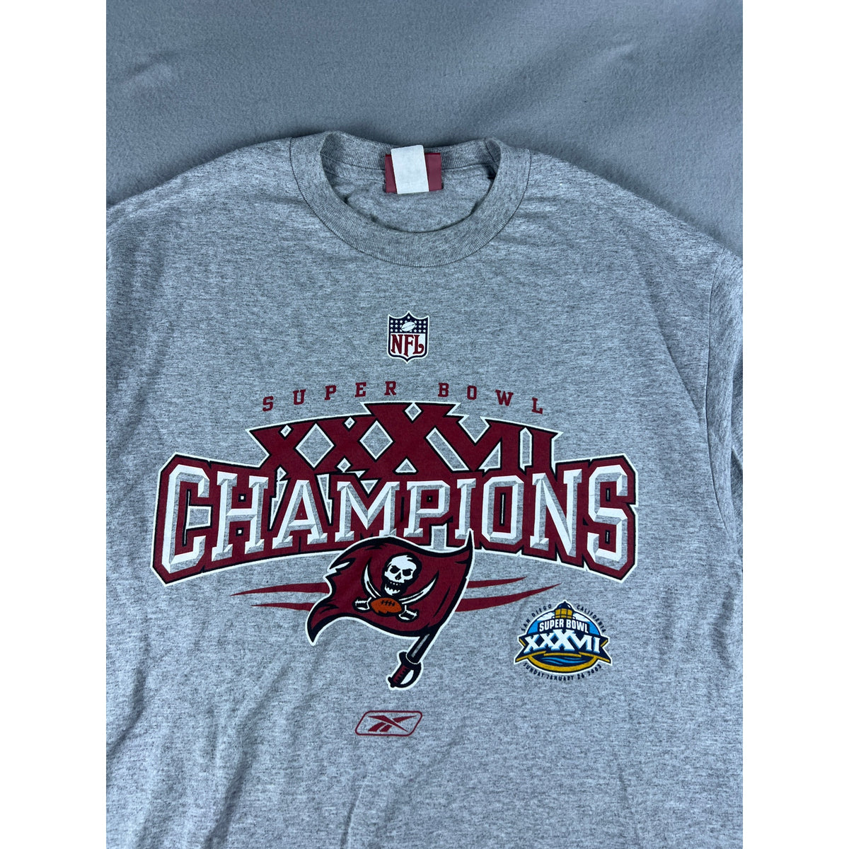 Tampa Bay Buccaneers Super Bowl XXXVII T-Shirt - M