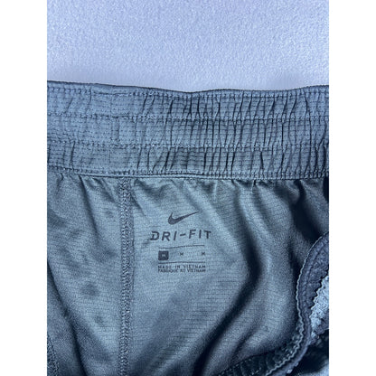 Nike Basketball Shorts - M