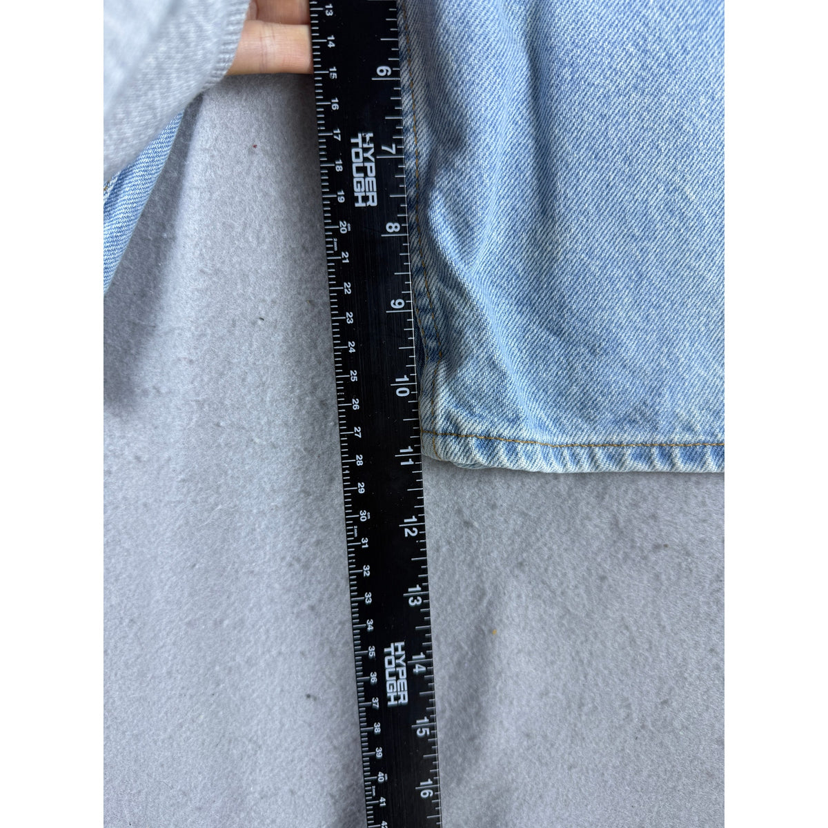Levi's 550 Relaxed Fit Denim Shorts - 33
