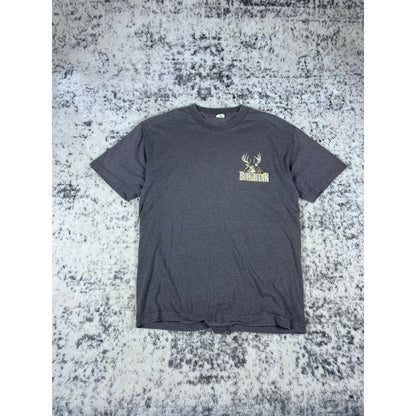 Vintage Shooting Deers Drinking Beers T-Shirt - L