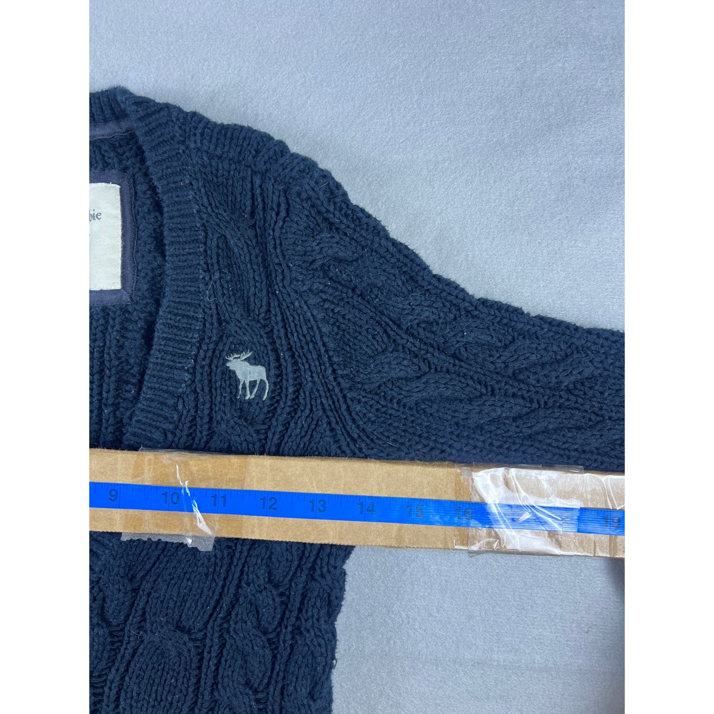 Abercrombie & Fitch Cable Knit Cardigan Youth - S