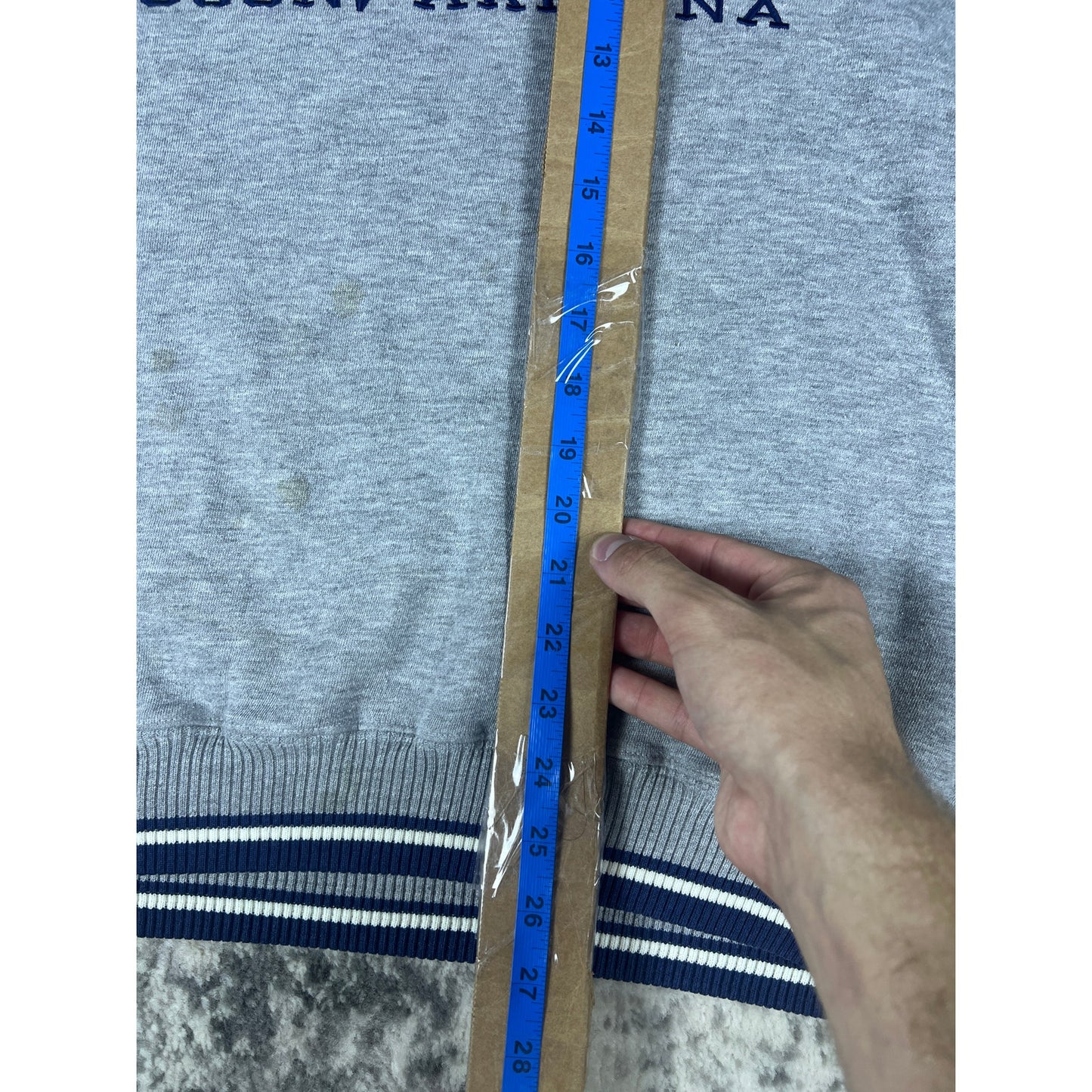 VTG Arizona Wildcats Spellout Crewneck - L