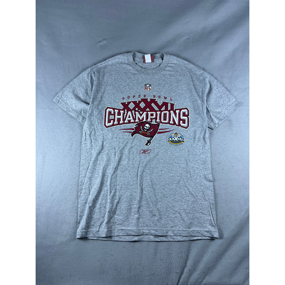 Tampa Bay Buccaneers Super Bowl XXXVII T-Shirt - M
