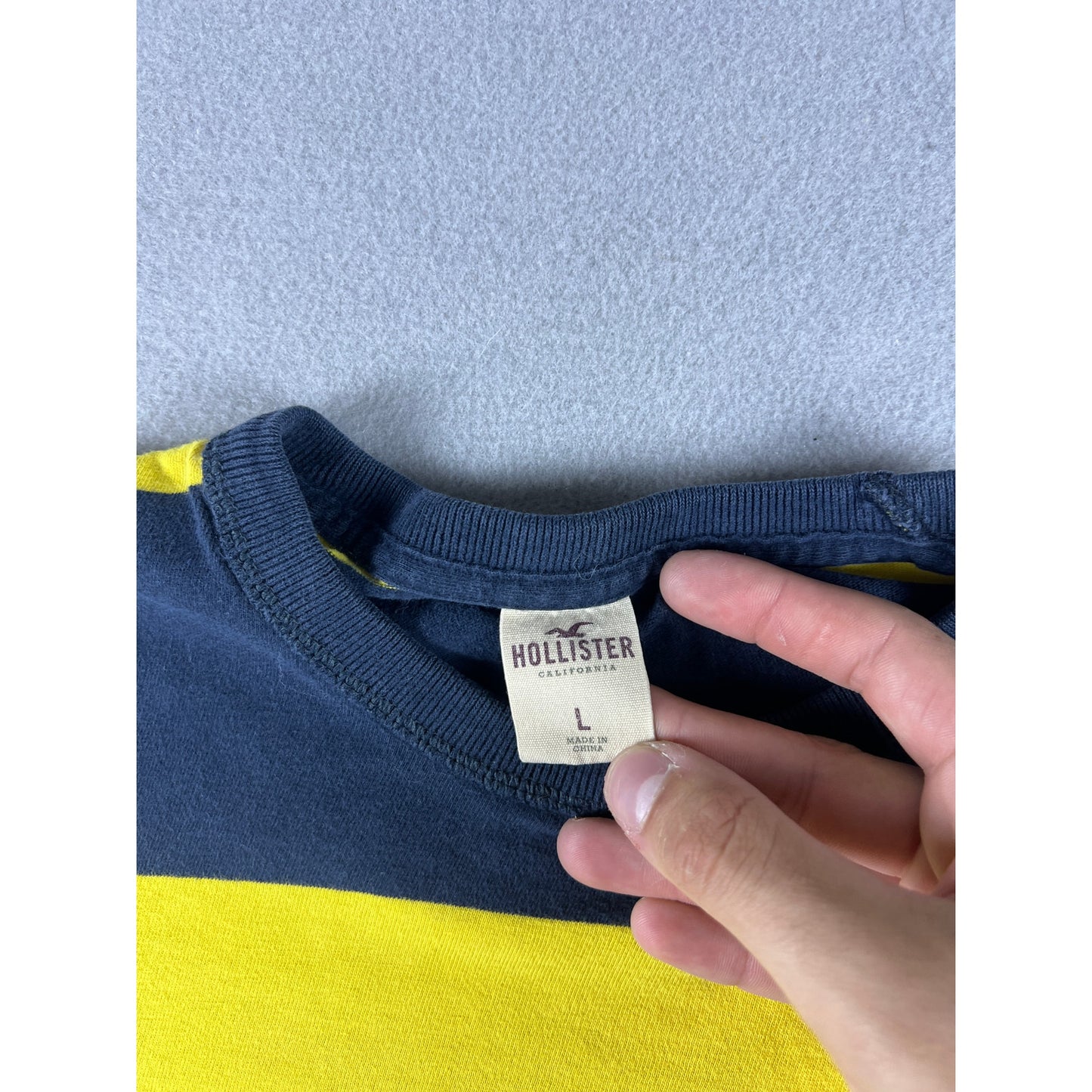 Hollister Striped Classic T-Shirt - L