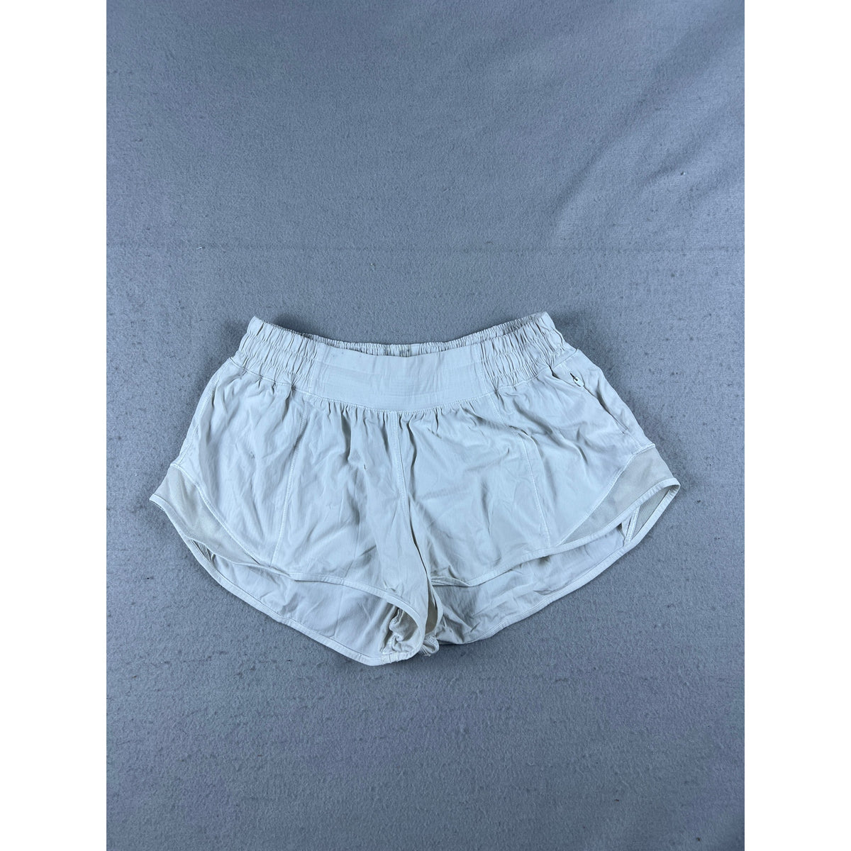 Lululemon Hotty Hot High-Rise Shorts - XS