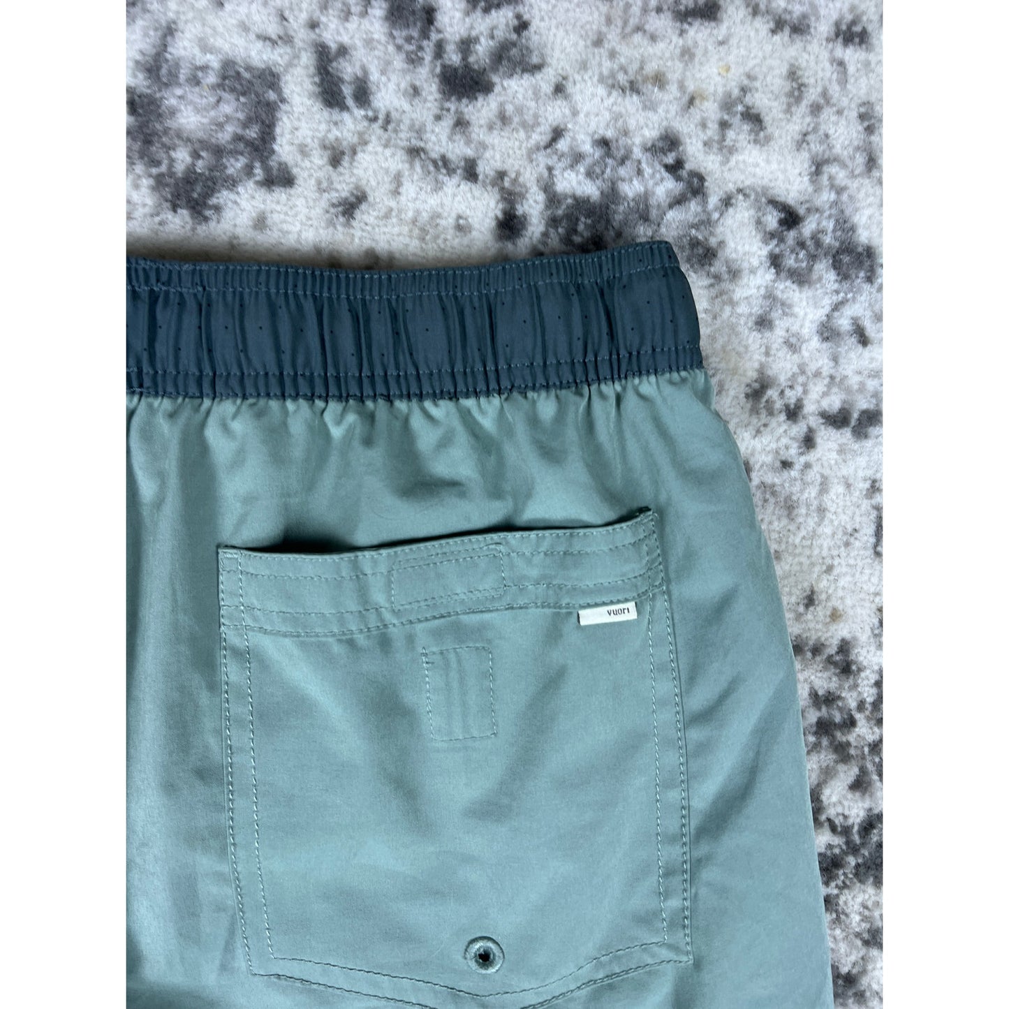 Vuori Mens Medium Green Kore Shorts - M
