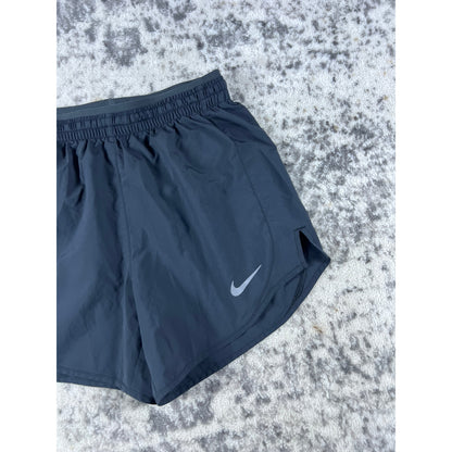 2000's Black Nike Swoosh Shorts - M