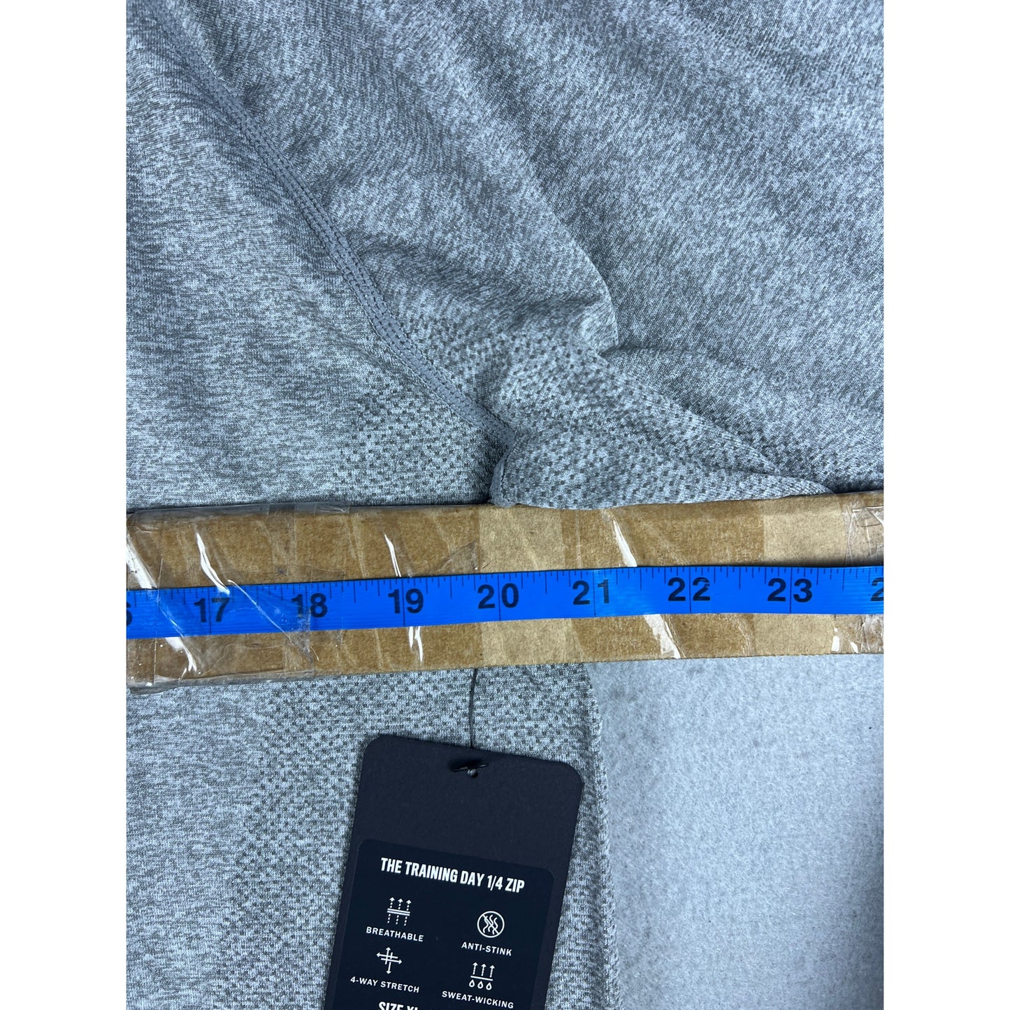 Fabletics Training Day 1/4 Zip Top - XL