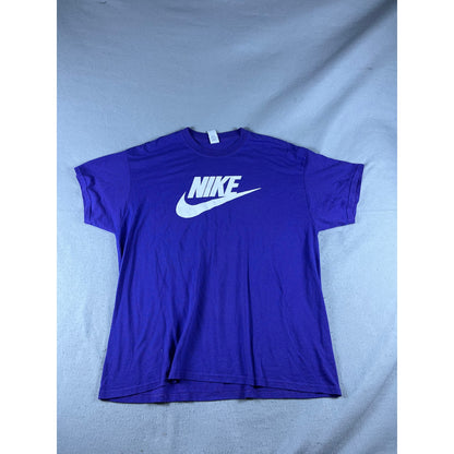 Gildan Nike Swoosh Graphic Shirt - XL