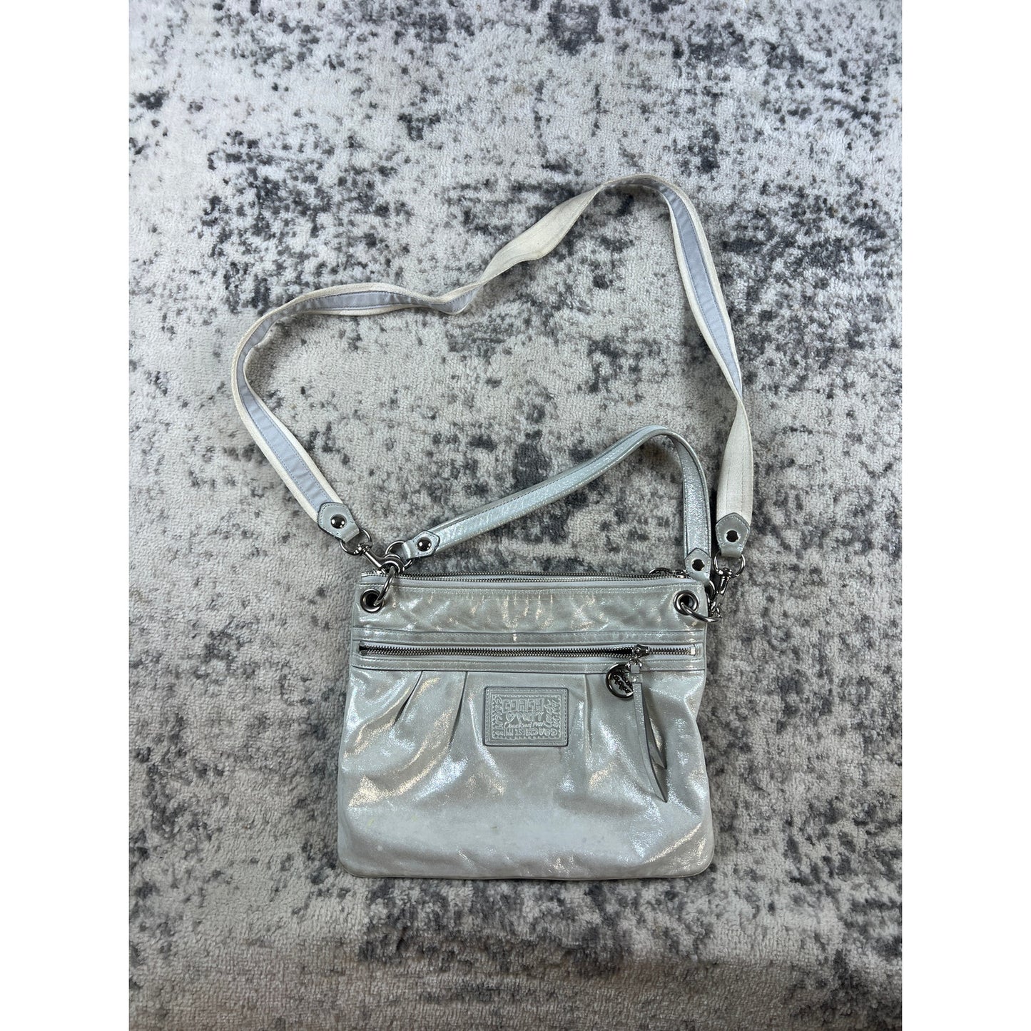 Vintage Coach Poppy White Pearl Shoulder Bag