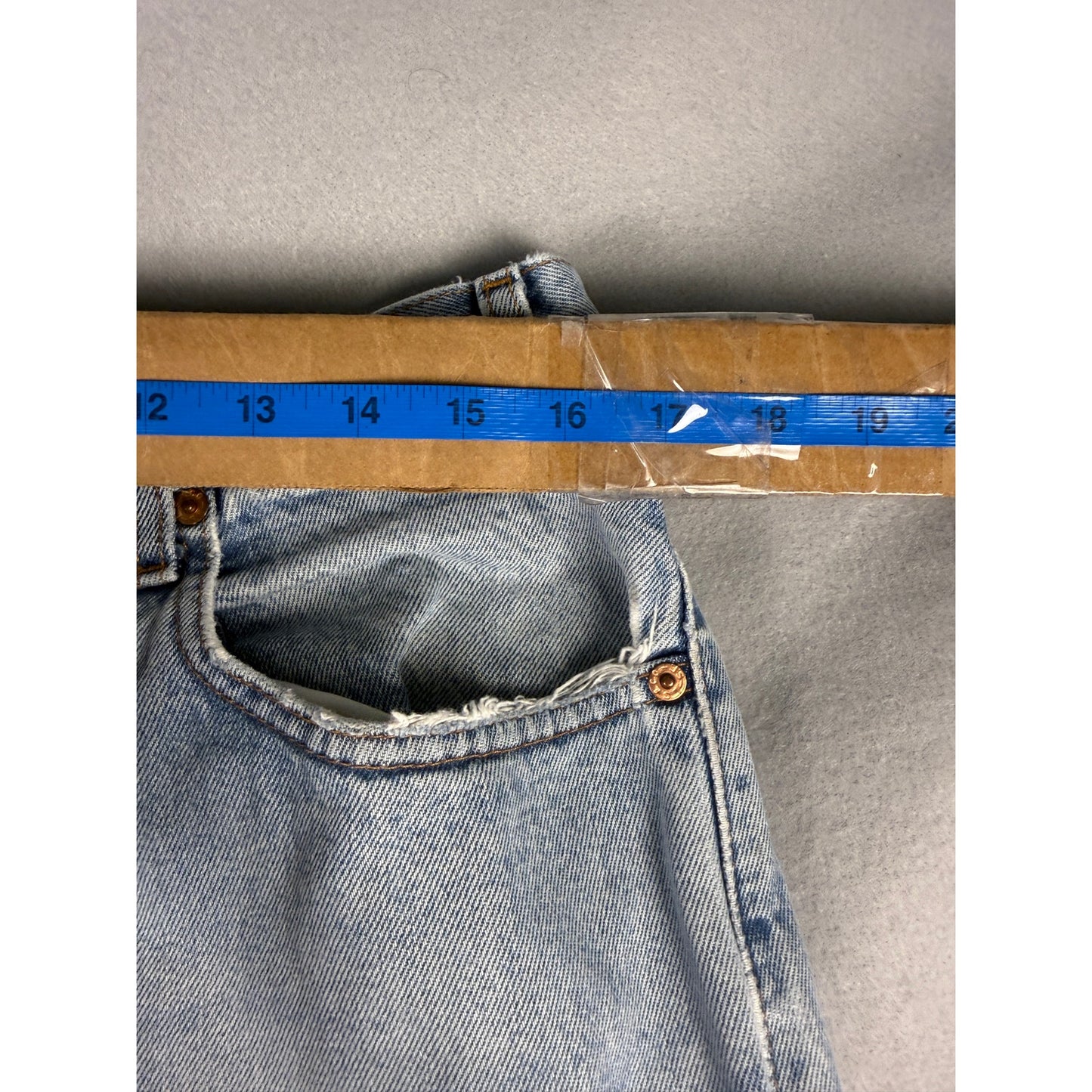 Levi's 505 Distressed Jeans - 36x34