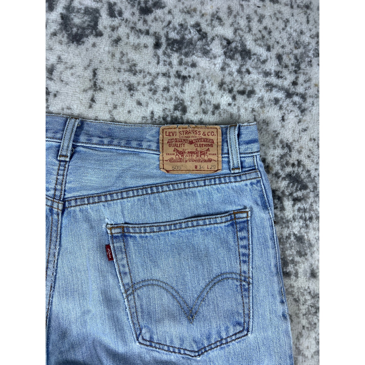 Y2K Levi's 505 Denim Shorts - 34