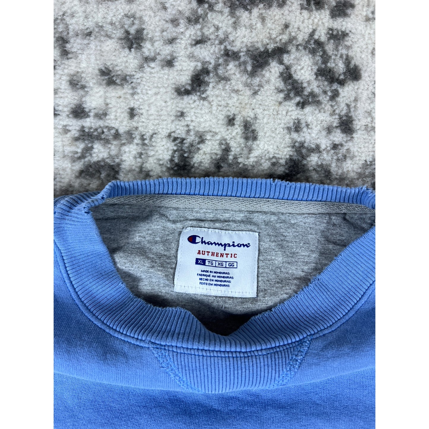 Vintage Two Tone Blue Champion Sweatshirt - XL