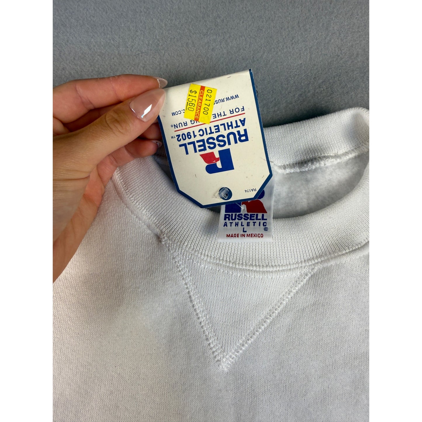 Vintage Russell Athletic Sweatshirt - L