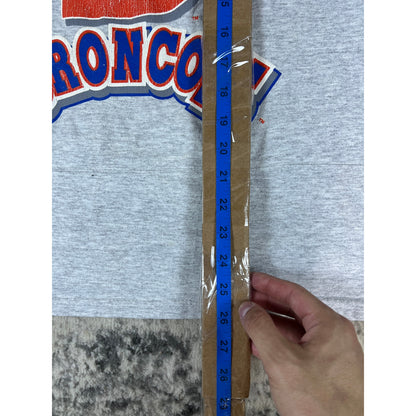 VTG Denver Broncos Graphic T-Shirt - L