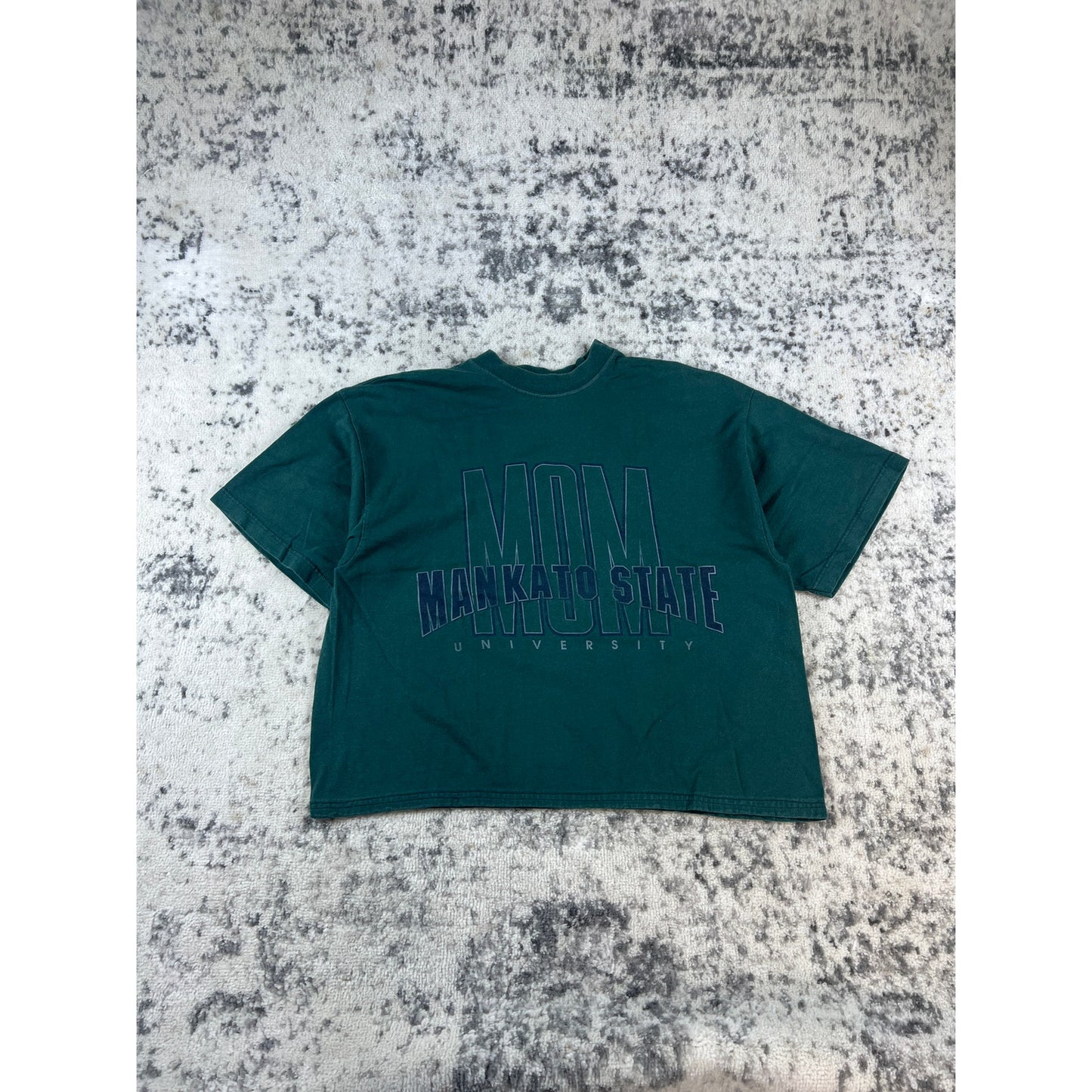 Vintage Mankato State University Mom T-Shirt - L