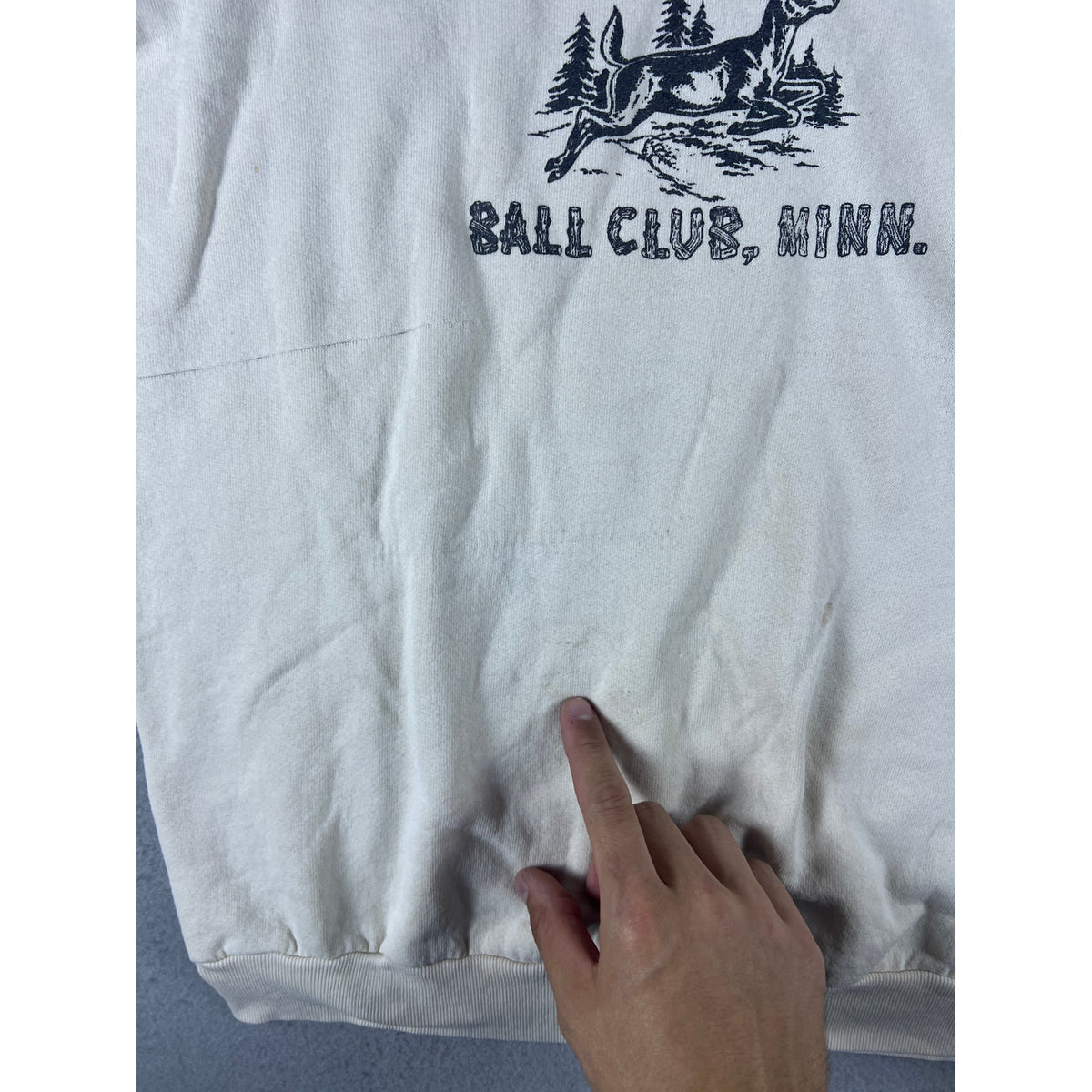 Vintage Ball Club Lake Lodge Minnesota Sweatshirt - M